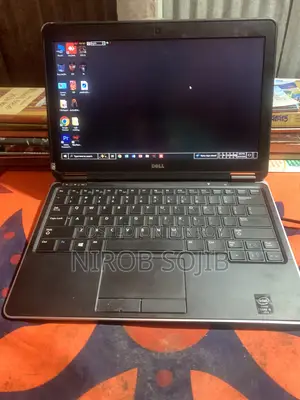 Laptop Dell Latitude 11 3190 8GB Intel Core i5 SSHD+SSD 4T