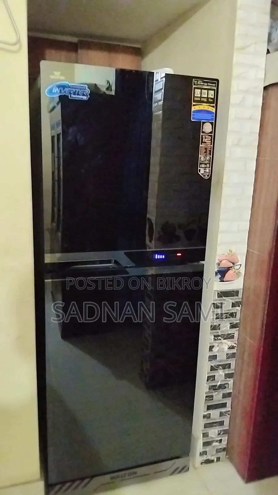 Walton Refrigerator With Touch Display