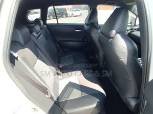 Toyota Corolla Cross 1.8 Hybrid FWD 2021 Pearl