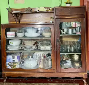 কাঁঠাল কাঠের শোকেস