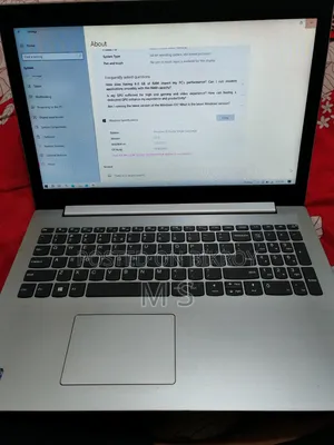 Laptop Lenovo IdeaPad 330 4GB Intel Core i3 HDD 1T