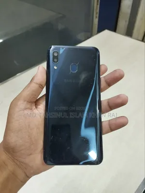 Samsung Galaxy A20 32 GB Blue