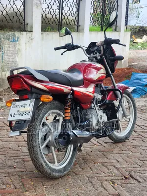 বাজাজ সিটি ১০০ ২০২৪ লাল