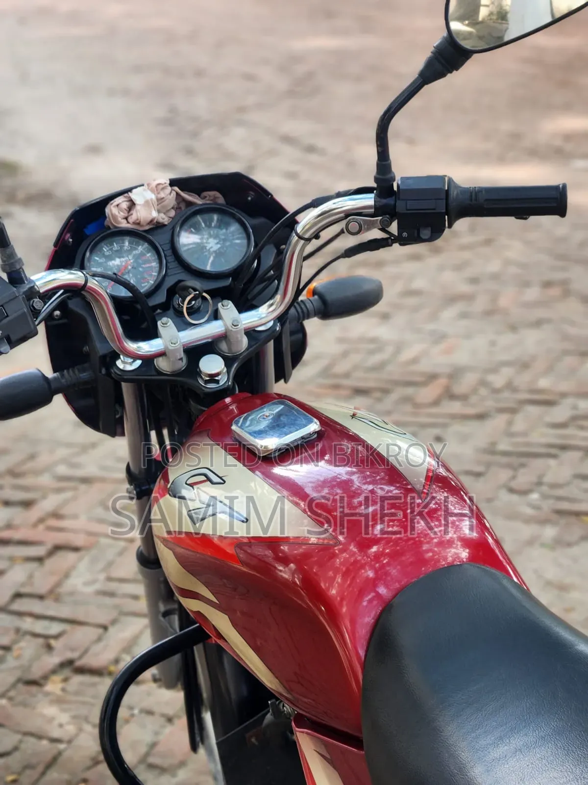 বাজাজ সিটি ১০০ ২০২৪ লাল