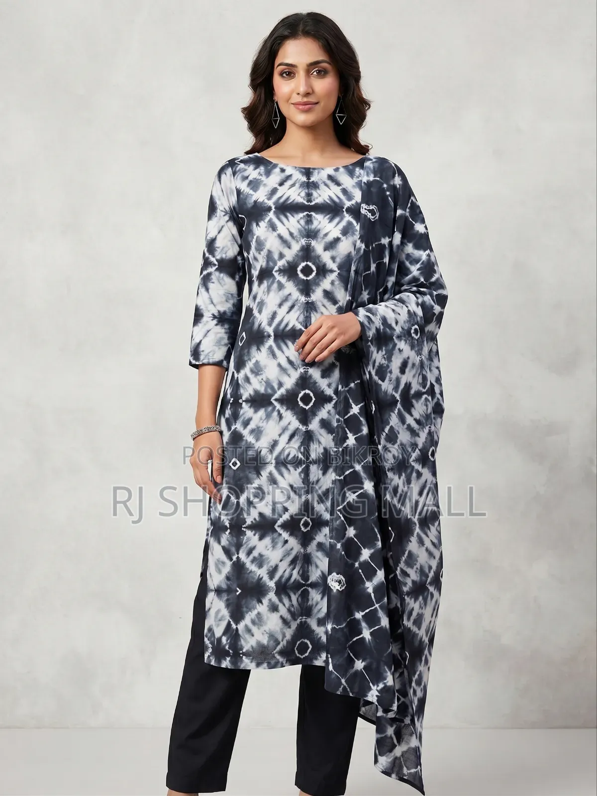 প্রিমিয়াম  কোয়ালিটির বাটিক থ্রি পিস