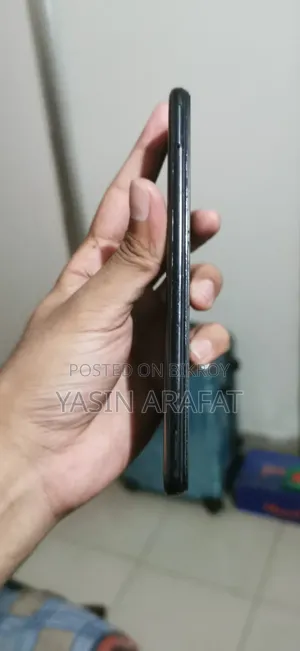 Samsung Galaxy A30 64 GB Graphite