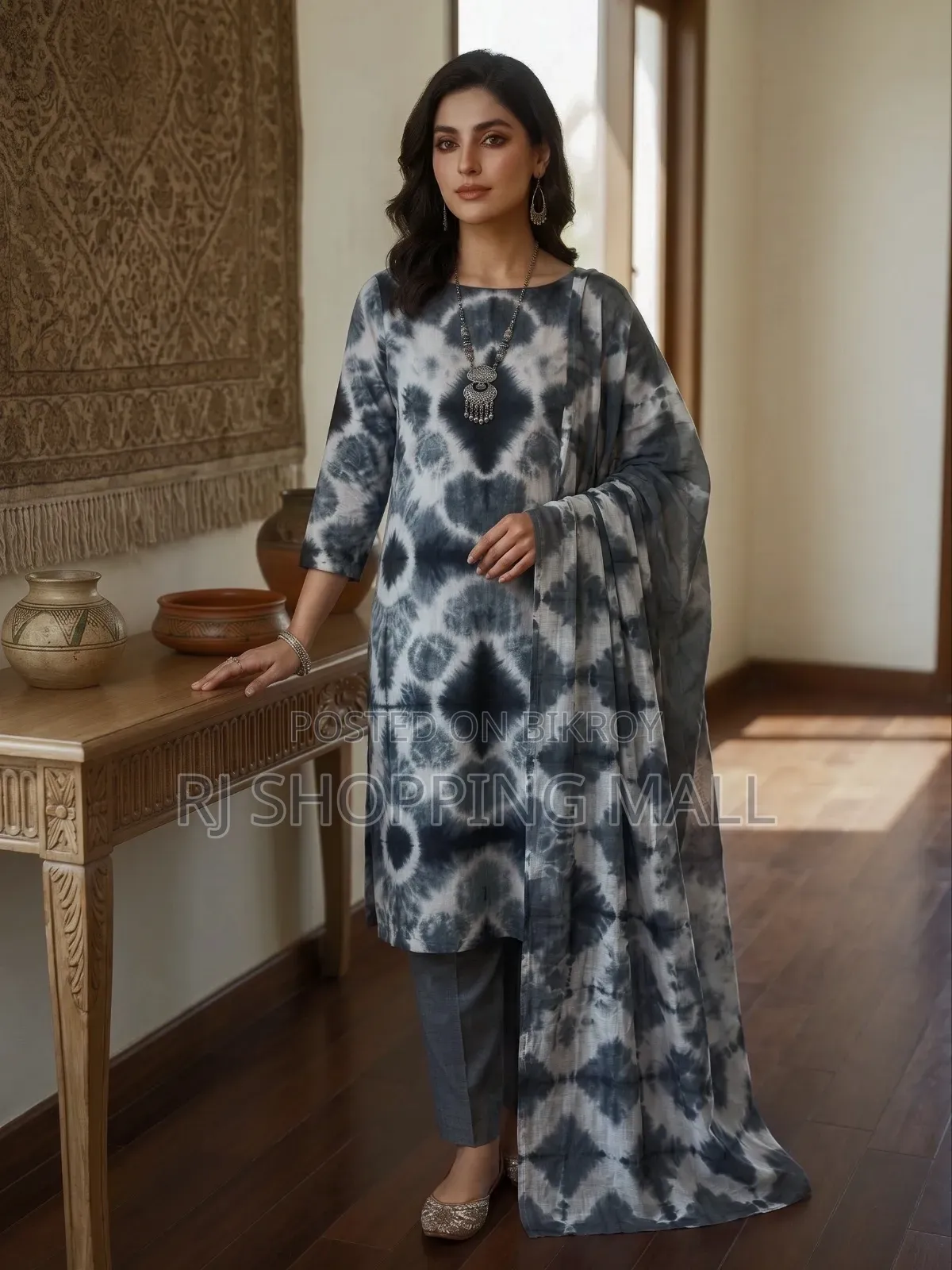 প্রিমিয়াম বাটিক থ্রি পিস