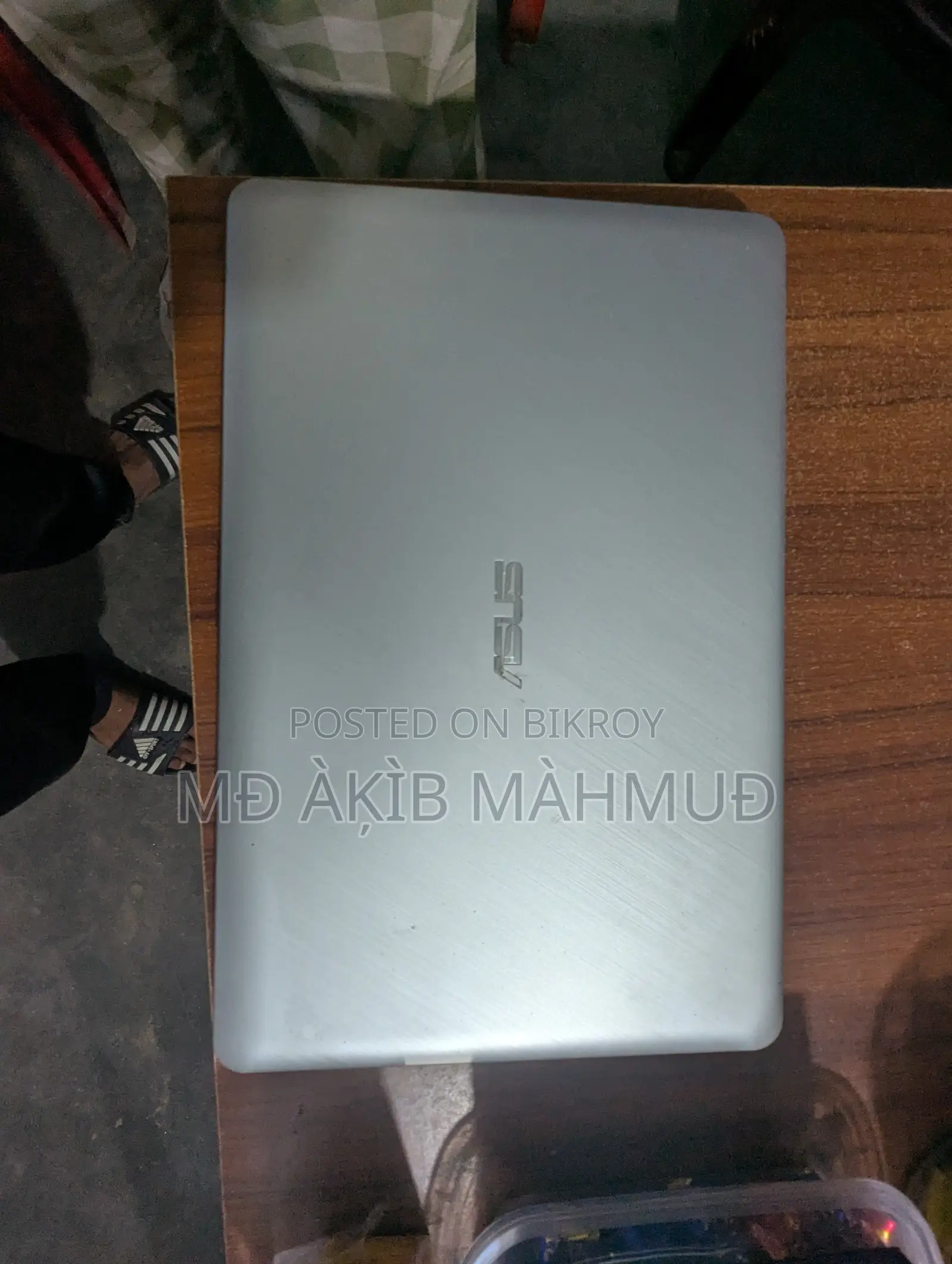 Laptop Asus 4GB Intel Core i3 HDD 1T