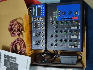Yamaha F4 -USB Sound Mixer Console