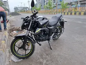 নতুন সুজুকি জিক্সার ২০২৬ কালো