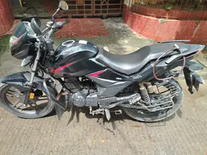 হিরো এক্সট্রিম স্পোর্টস ২০১৪ কালো