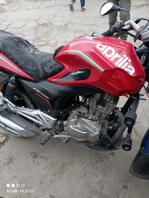 Aprilia FX 2018 Red
