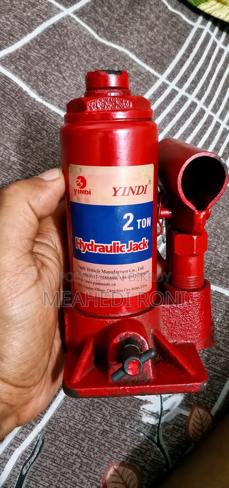 YINDI 2 Ton Hydraulic Bottle Jack – Used