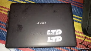 Laptop Acer Aspire 4738Z 2GB Intel Pentium HDD 256GB