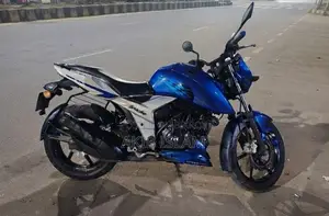 TVS Apache RTR 160 4V 2020 Blue
