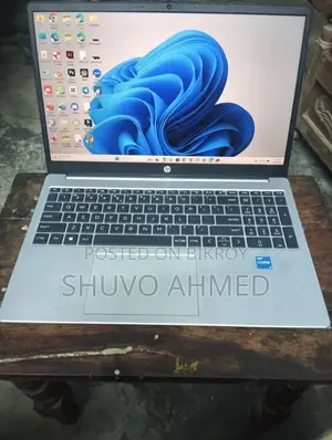 Laptop HP 250 G10 8GB Intel Core i3 SSD 512GB