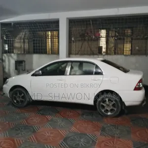 Toyota Corolla 2001 White