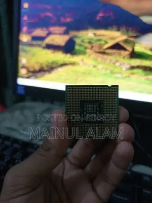 Intel Pentium Dual-Core E5200 Processor বিক্রি করা হচ্ছে।