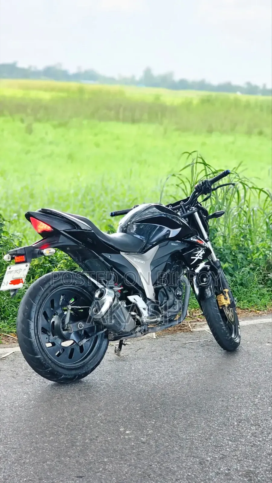 সুজুকি জিক্সার ২০২২ ব্ল্যাক