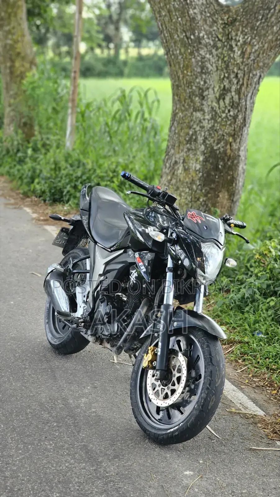 সুজুকি জিক্সার ২০২২ ব্ল্যাক