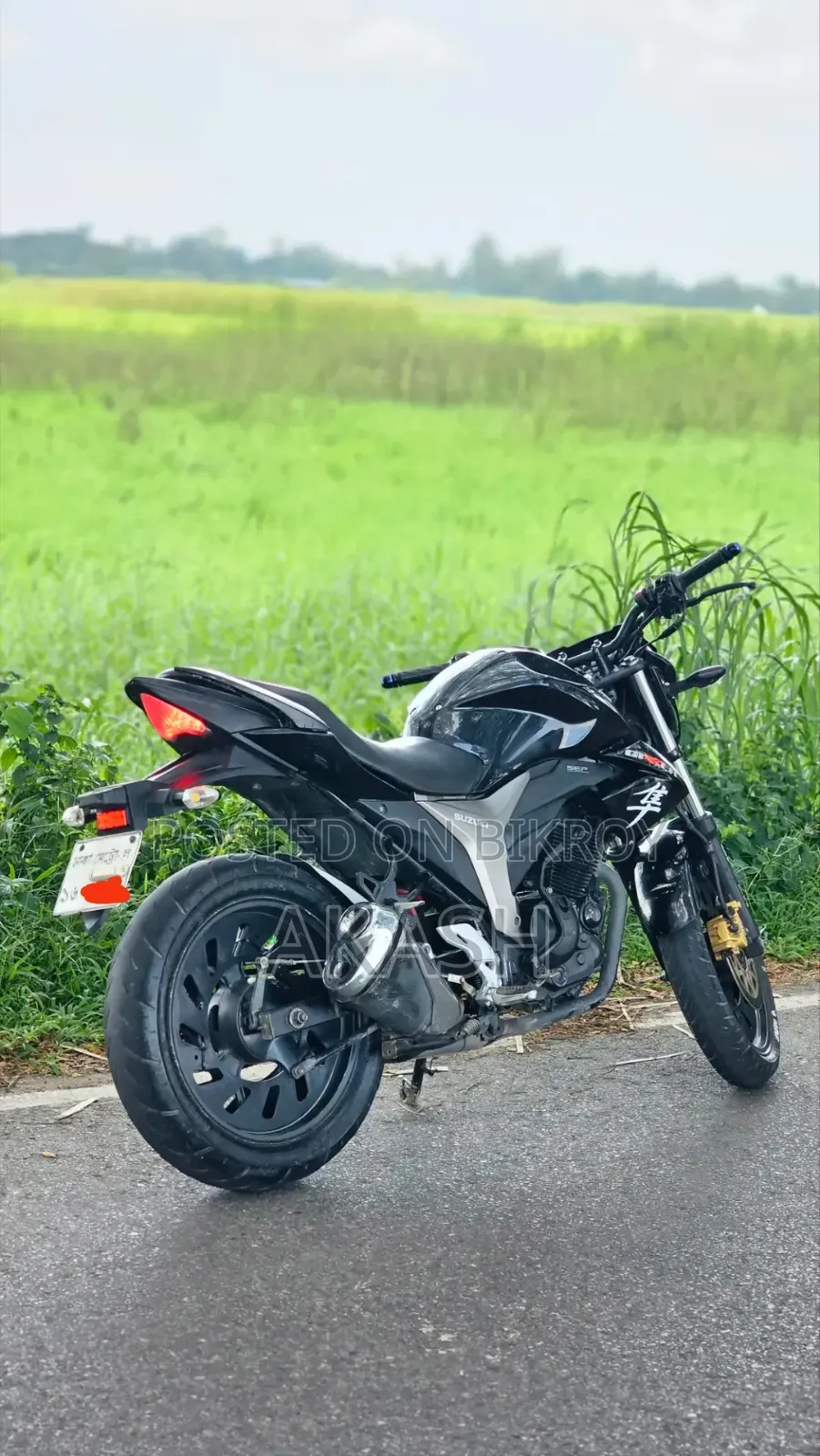সুজুকি জিক্সার ২০২২ ব্ল্যাক