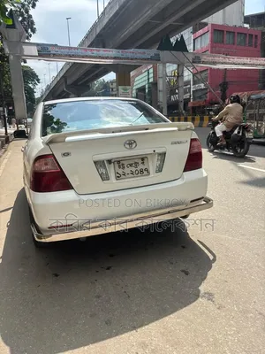 Toyota Corolla 2004 White