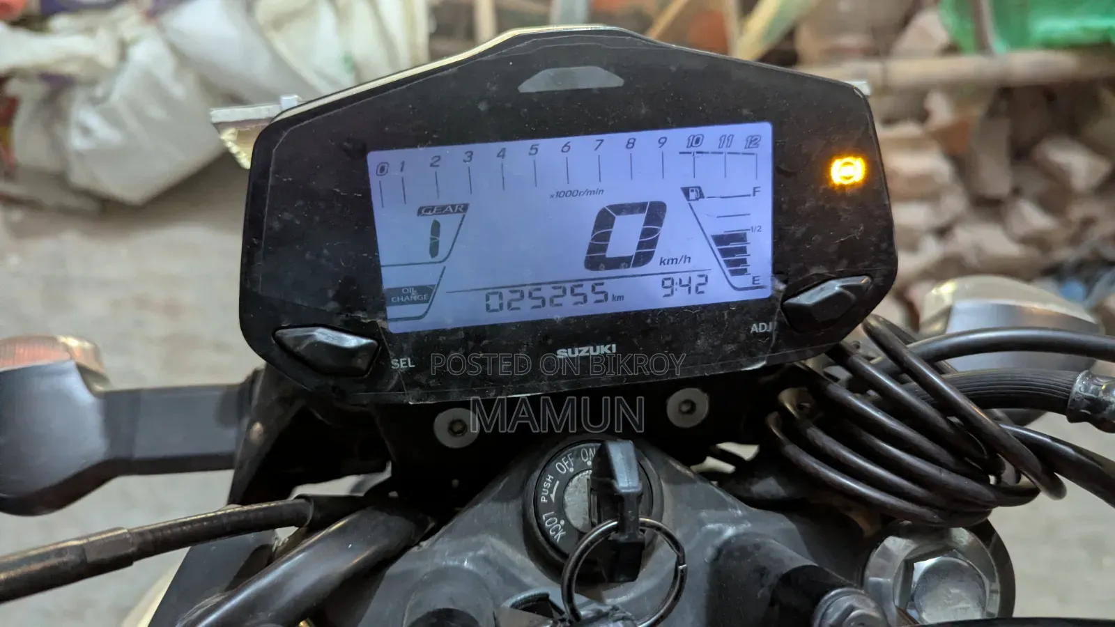 Suzuki Gixxer 2023 Orange