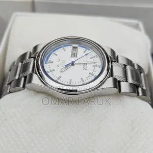 Vintage Seiko 5 Automatic Watch (21 Jewels) UNISEX