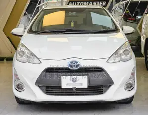 Toyota Aqua 2015 White