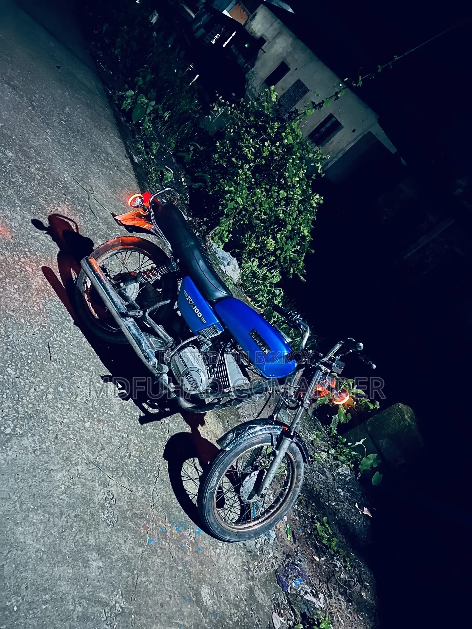 Yamaha 2000 Silver