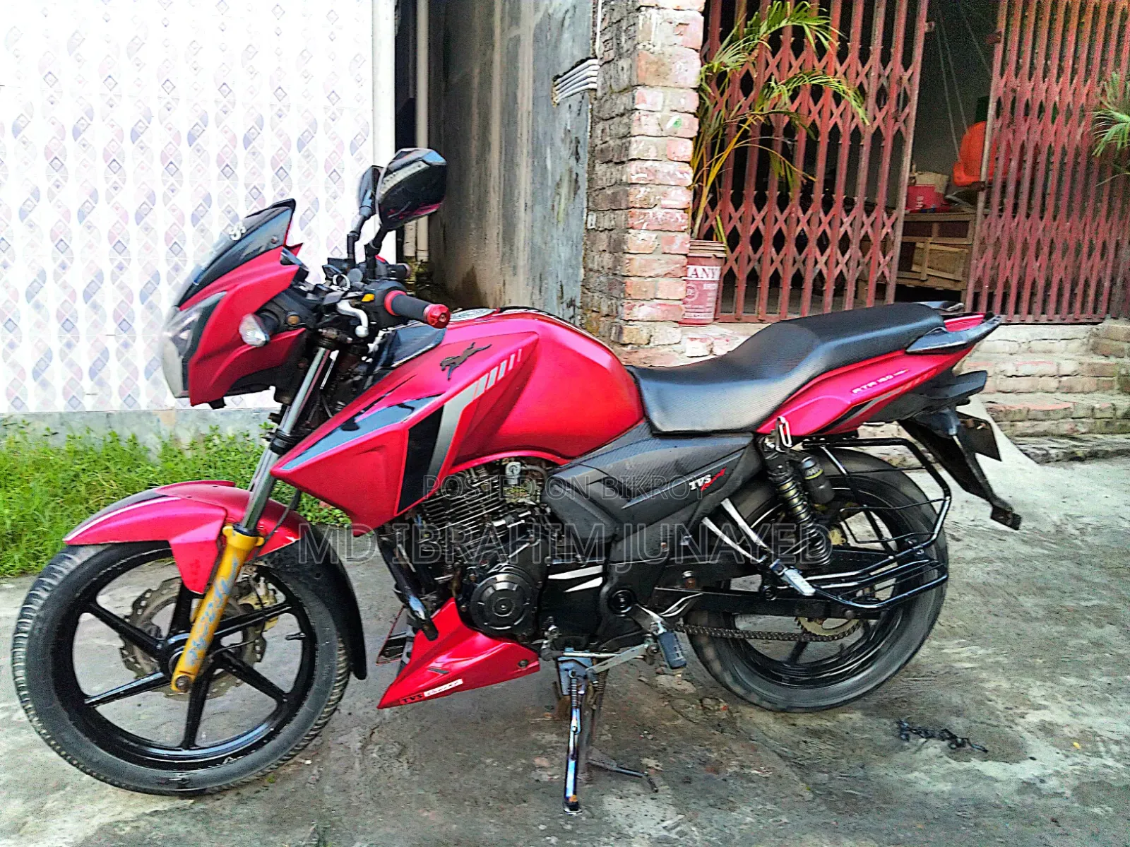 TVS Apache RTR 160 2V 2018 Red