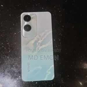Vivo Y18 128 GB Silver