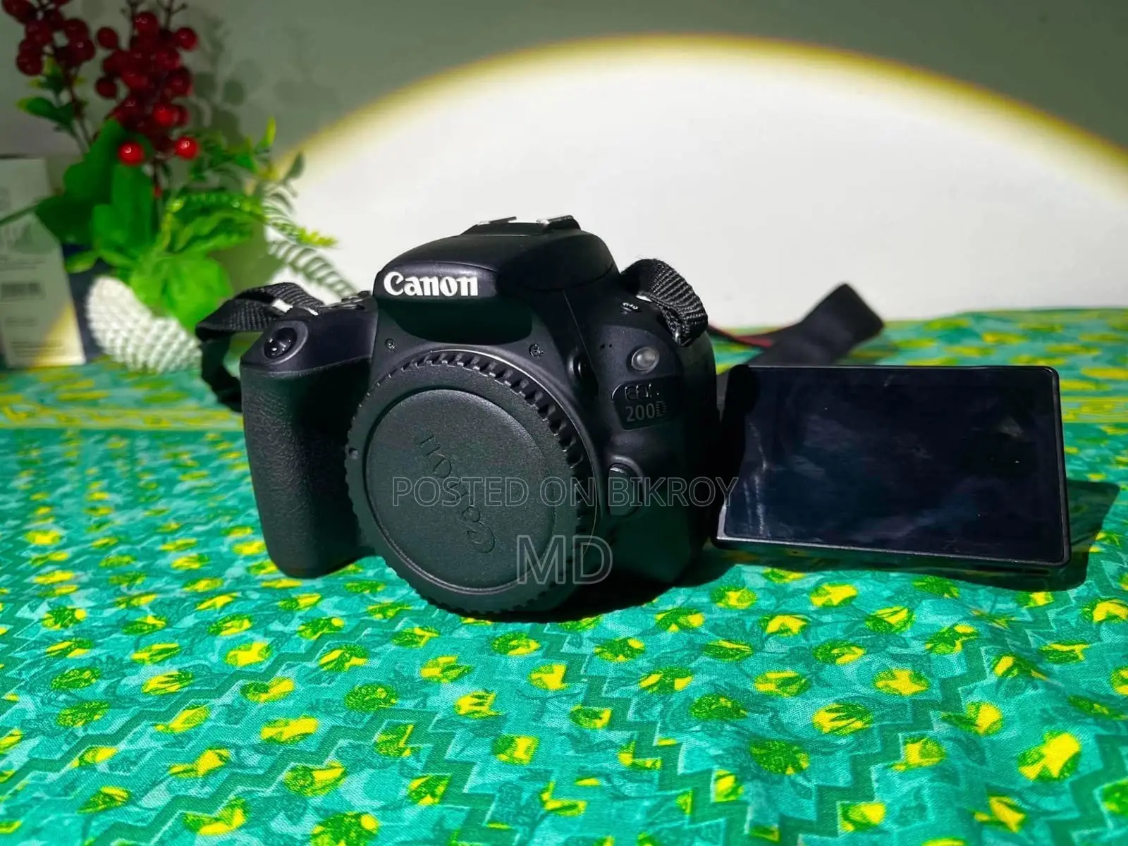 Canon Eos 200d DSLR