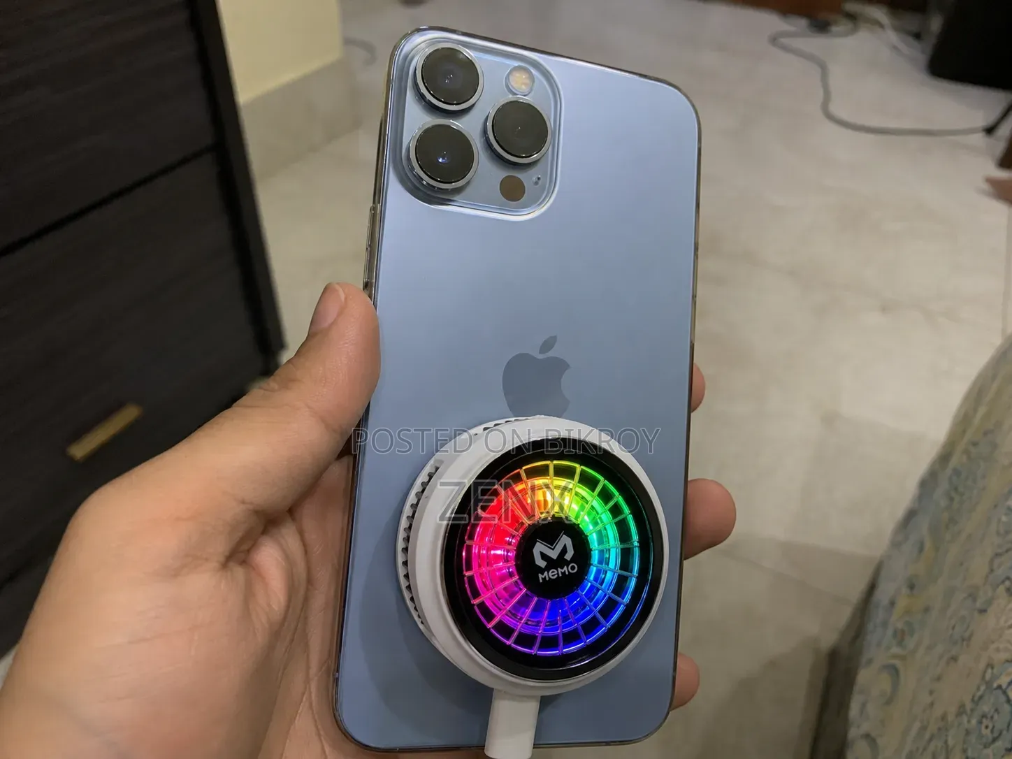 MEMO CX20 RGB Magnetic Phone Cooler