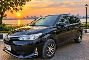 Toyota Corolla Fielder 1.5 Hybrid FWD 2018 Black