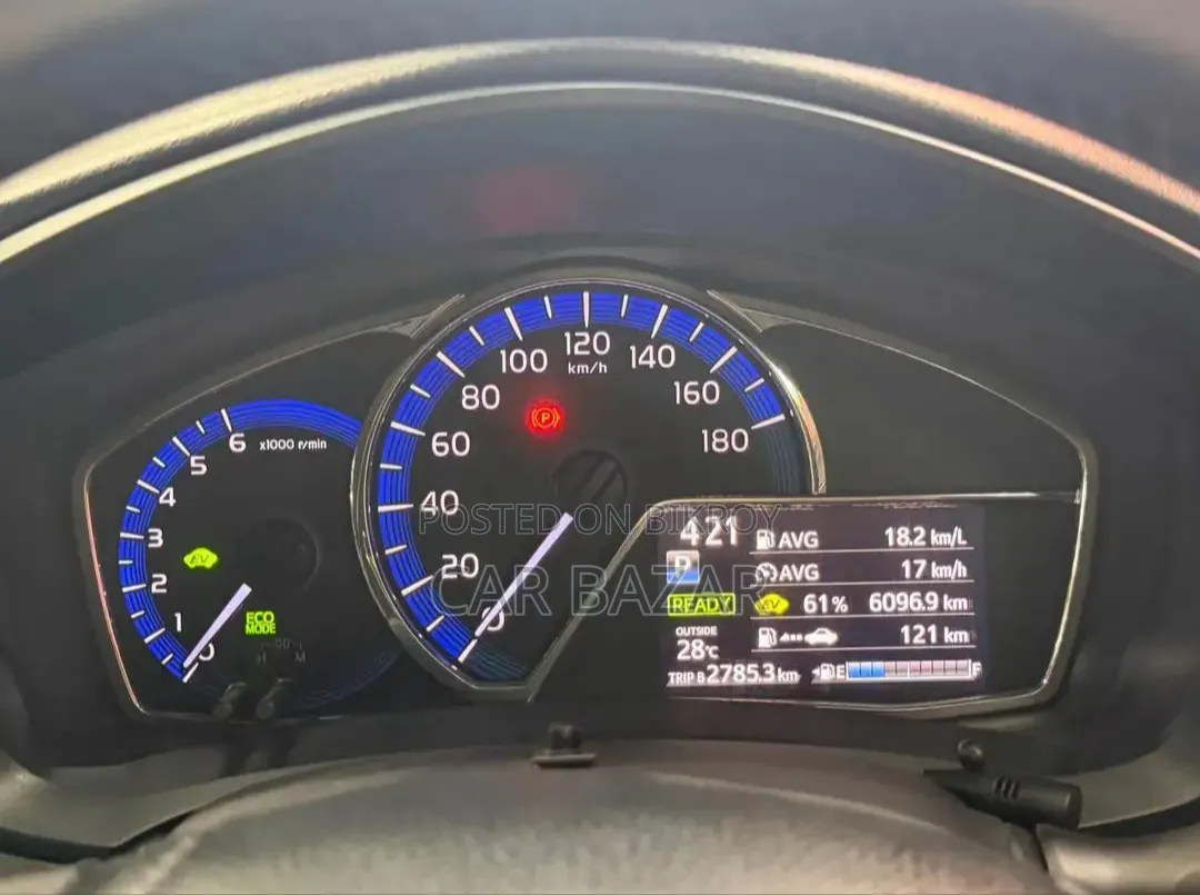 Toyota Corolla Fielder 1.5 Hybrid FWD 2018 Black