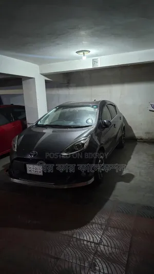 Toyota Aqua 2020 Black