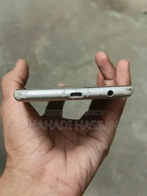 Samsung Galaxy J7 Max 32 GB Gold