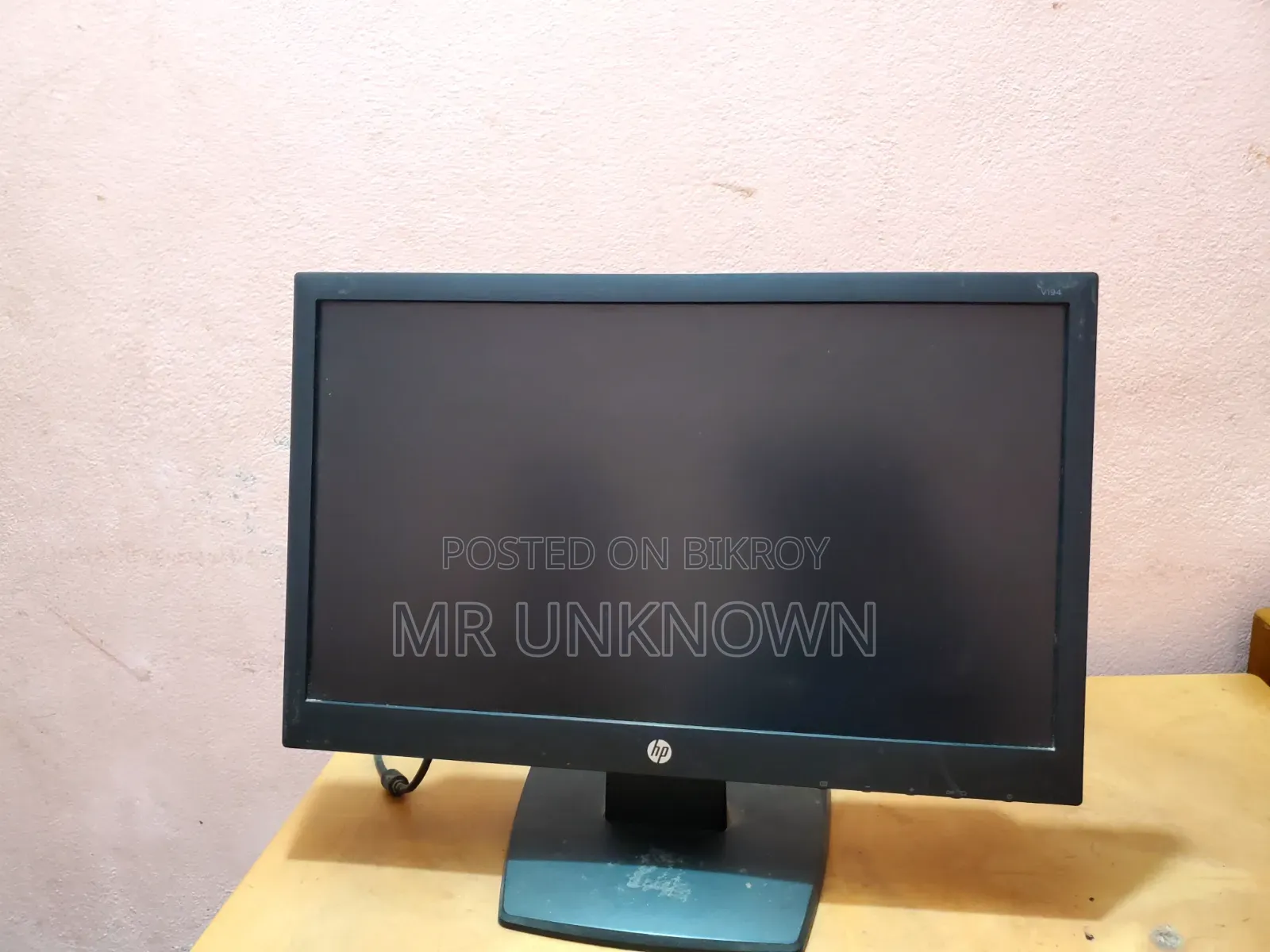 HP Monitor 19.5inch High Quality HD Monitor