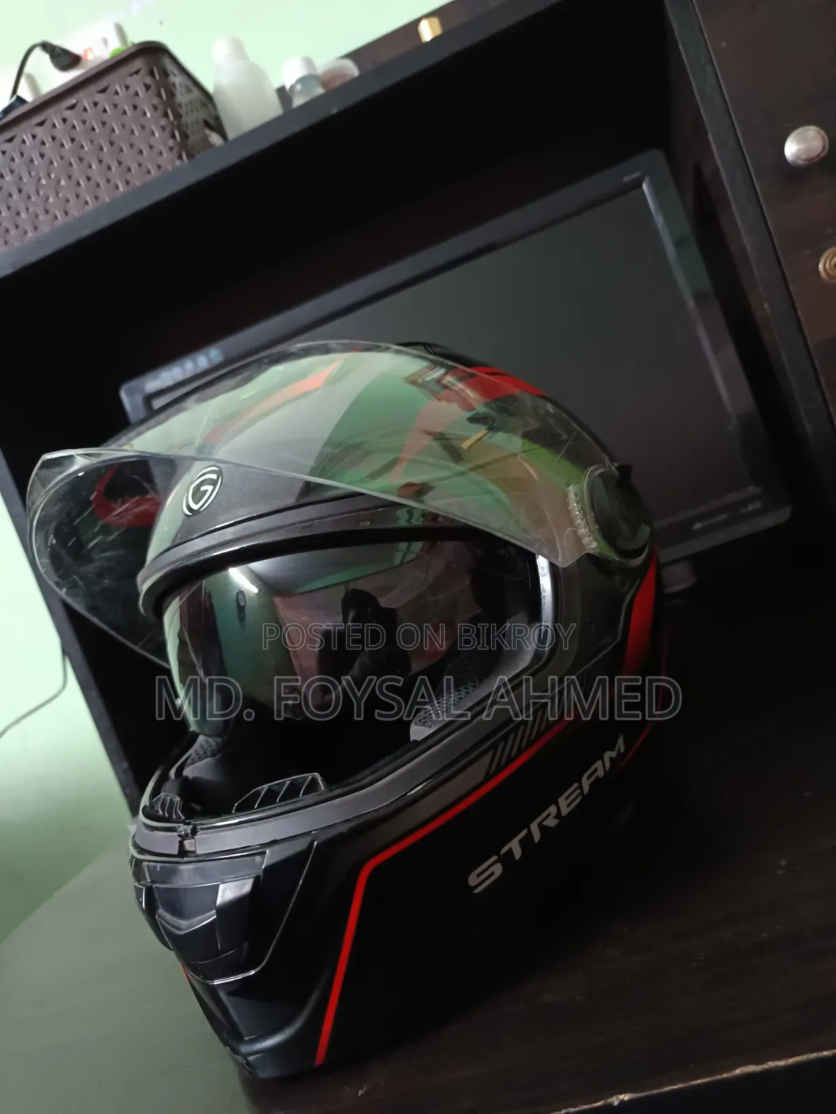 Gliders Full Face Helmet (Fresh Condition)