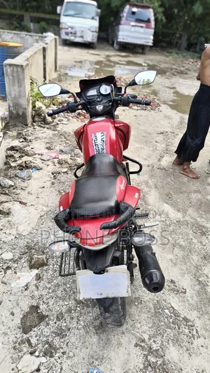 TVS Apache RTR 160 2V 2020 Red