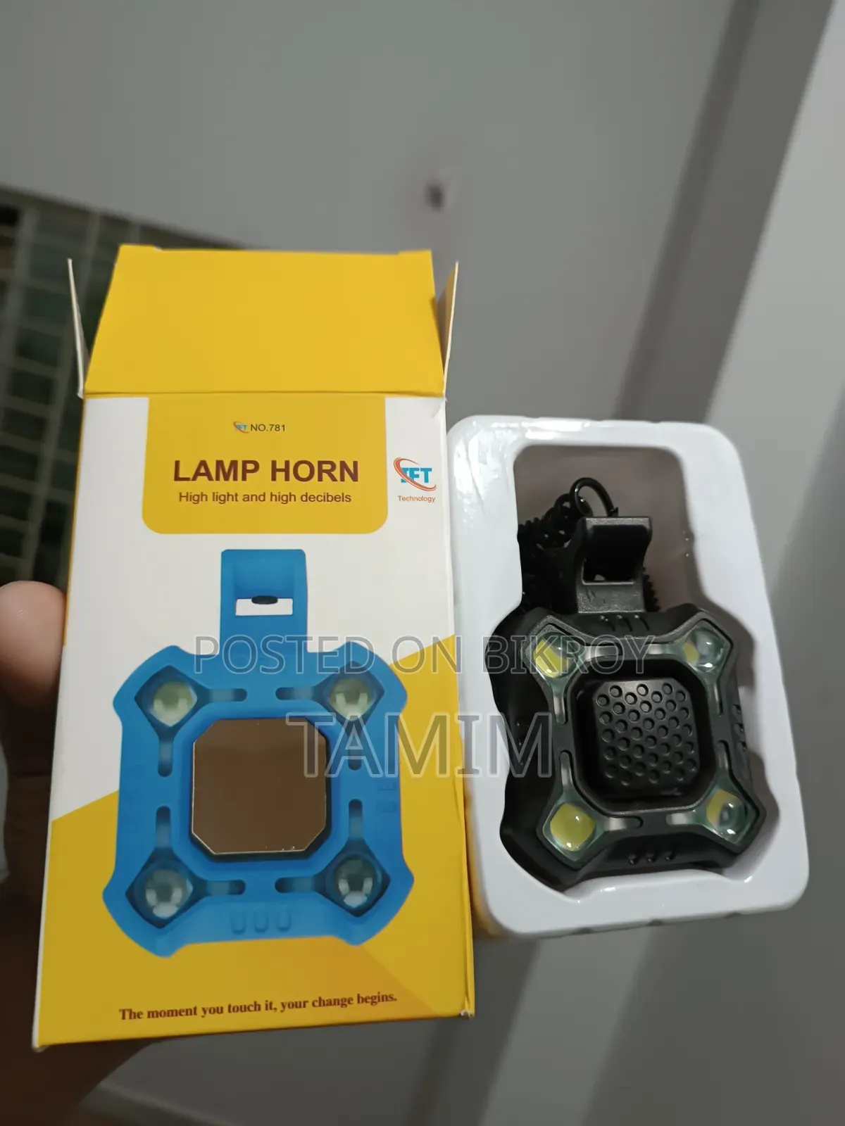 Horn & Light