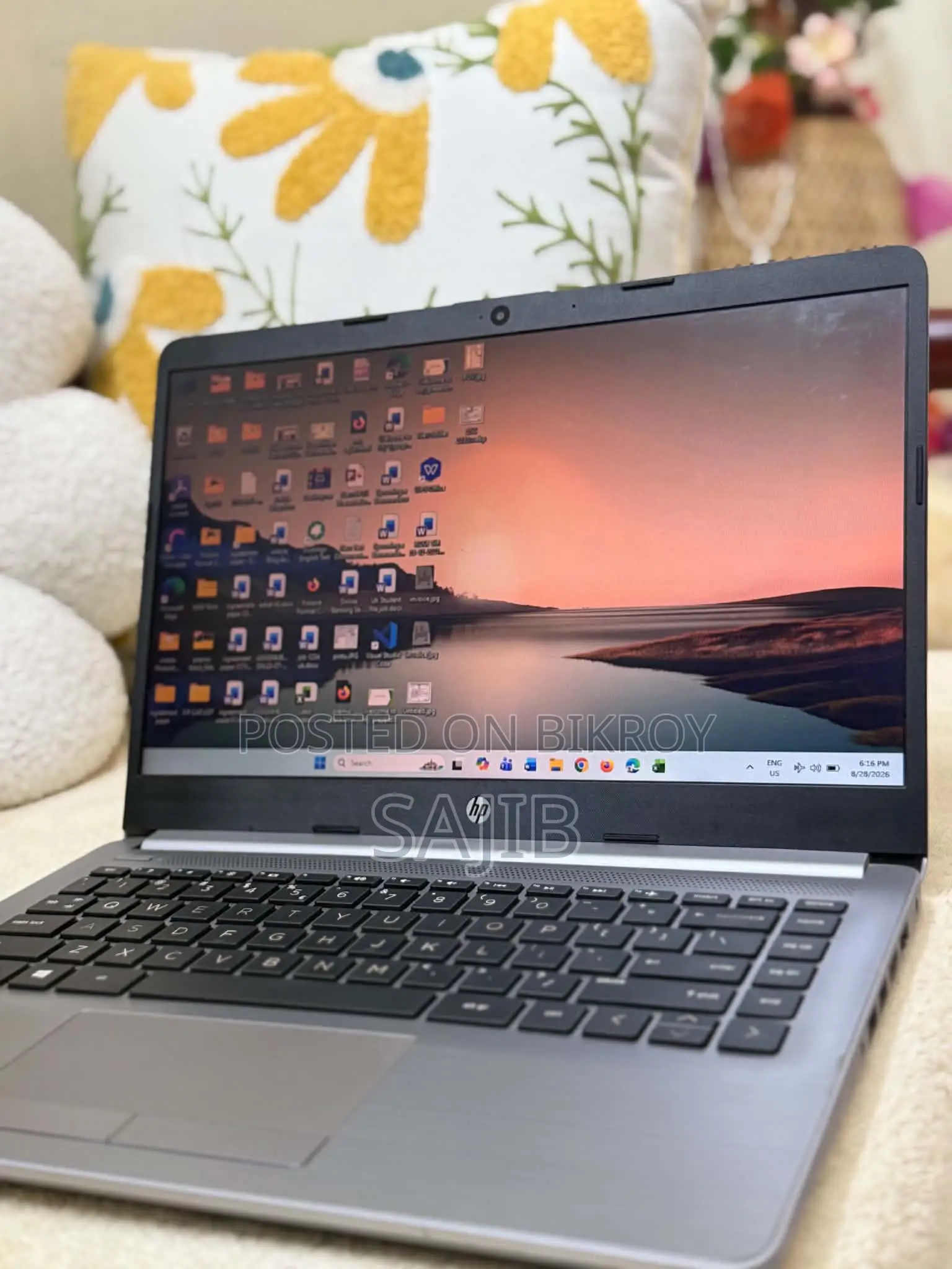 Laptop HP 15-dy1032wm 8GB Intel Core i5 HDD+SSD 512GB