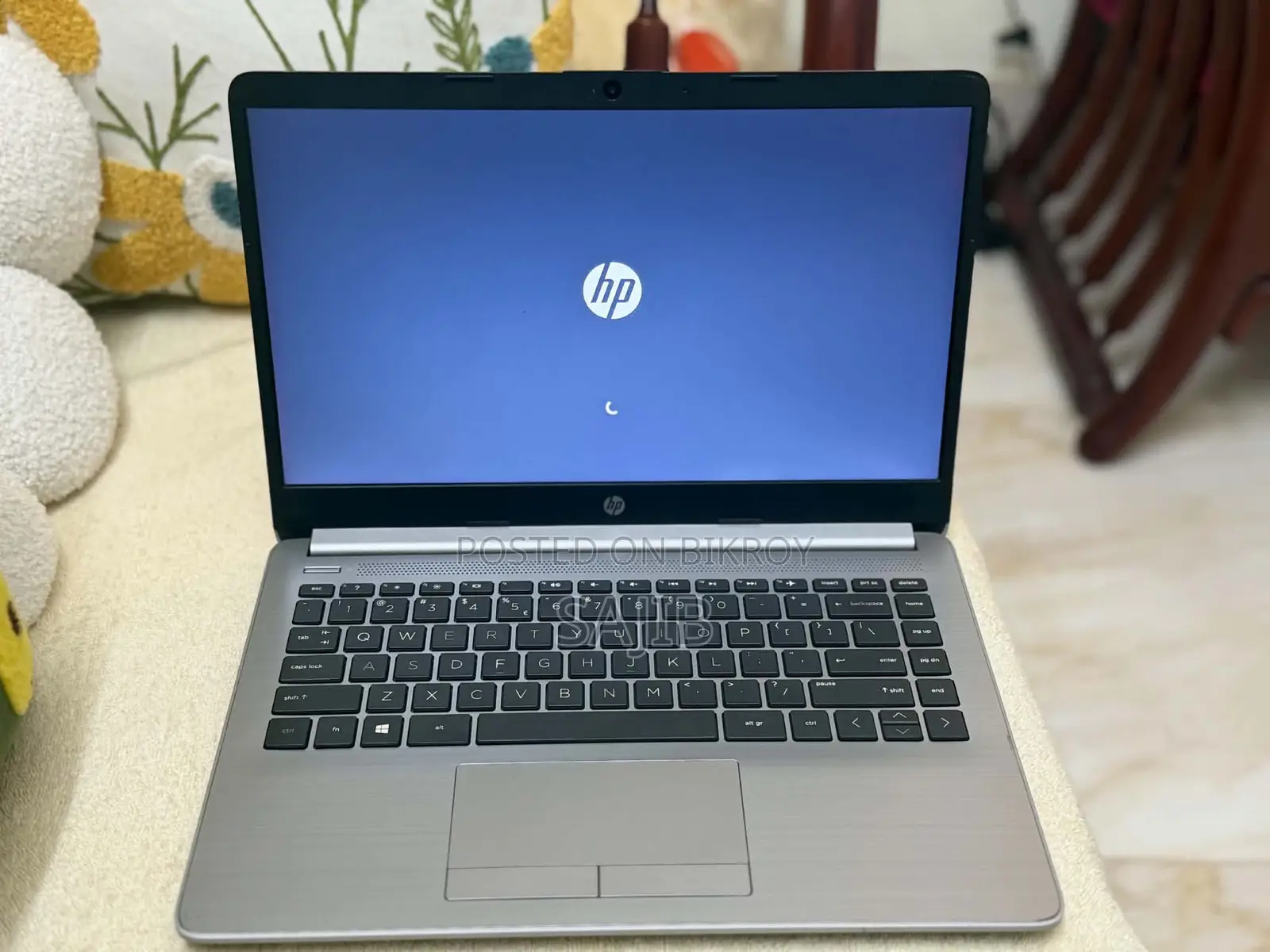 Laptop HP 15-dy1032wm 8GB Intel Core i5 HDD+SSD 512GB