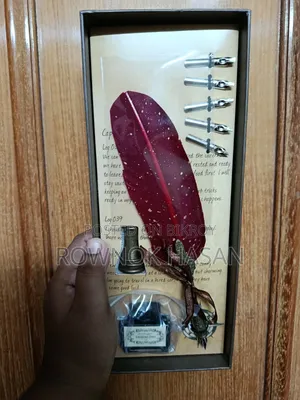 Vintage Style Feather Ink Dip Penset- মেরুন