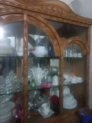 সে কোন কার্ডে দেওয়ার শোকেস