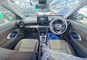 Toyota Yaris Cross 1.5 Hybrid FWD 2021 Black