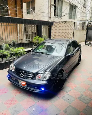Mercedes-Benz C200 2001 Beige