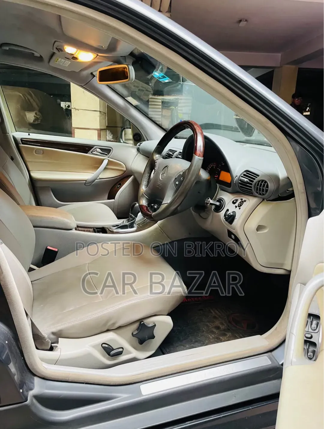 Mercedes-Benz C200 2001 Beige
