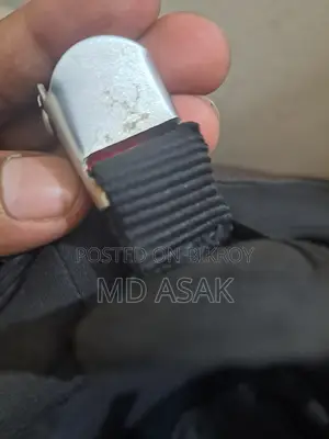 একটি হেলমেট পাওয়া গেছে, যদি কেউ হারিয়ে থাকেন এসএমএস করে প্রমাণ দিবেন